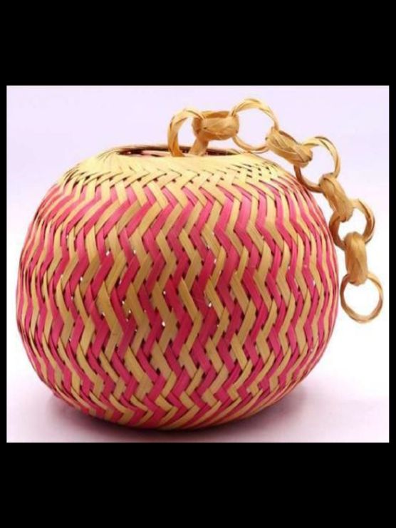 Hanging Ball Color  single chain -Colored (Without Electrical accessories)